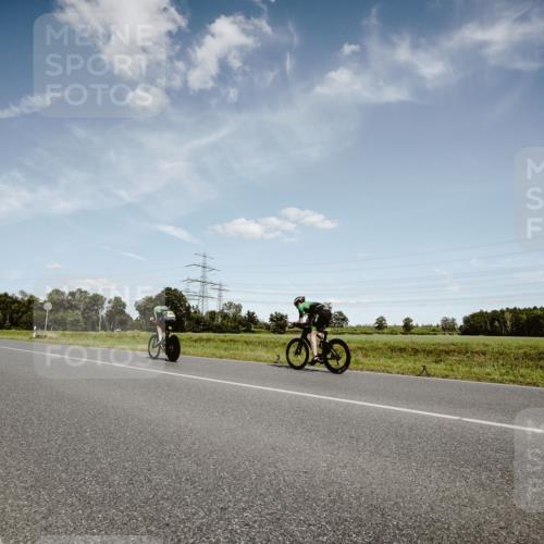 07.09.2025 - 19. Norderstedt Triathlon Michael Burmester http://msf.ph/oto/8849591 07.09.2025 14:02:50 Radfahren 962 meine-sportfotos.de