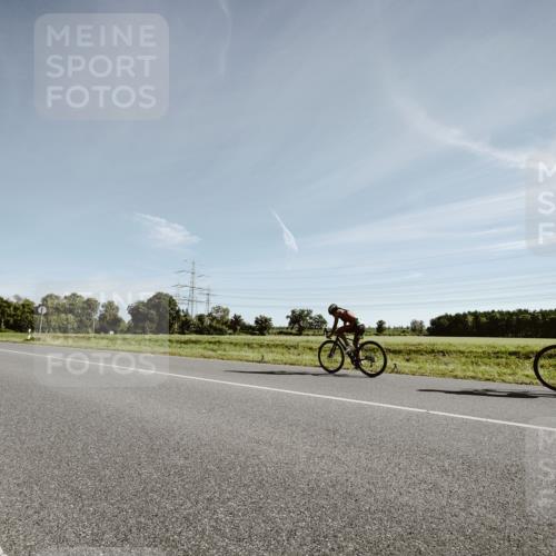 07.09.2025 - 19. Norderstedt Triathlon Michael Burmester http://msf.ph/oto/8849604 07.09.2025 10:30:19 Radfahren 1150 meine-sportfotos.de