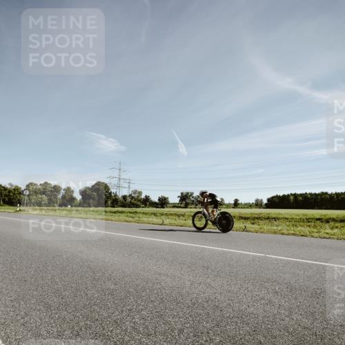 07.09.2025 - 19. Norderstedt Triathlon Michael Burmester http://msf.ph/oto/8849612 07.09.2025 10:30:36 Radfahren  meine-sportfotos.de