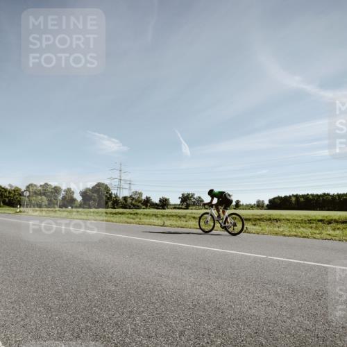 07.09.2025 - 19. Norderstedt Triathlon Michael Burmester http://msf.ph/oto/8849624 07.09.2025 10:30:51 Radfahren  meine-sportfotos.de