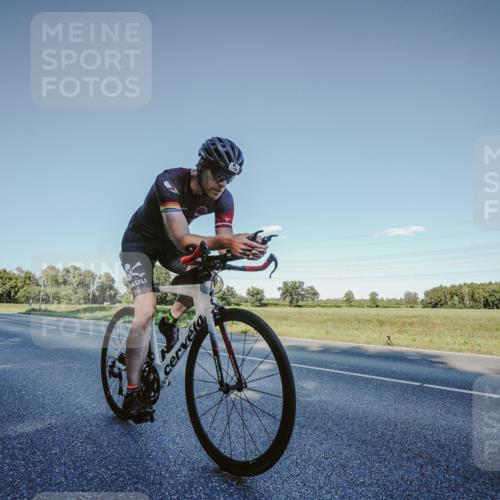 07.09.2025 - 19. Norderstedt Triathlon Michael Burmester http://msf.ph/oto/8849640 07.09.2025 16:15:53 Radfahren 941, 1088, 1409, 1427 meine-sportfotos.de