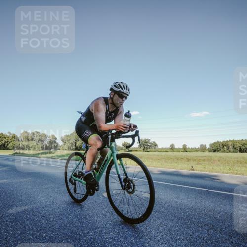 07.09.2025 - 19. Norderstedt Triathlon Michael Burmester http://msf.ph/oto/8849643 07.09.2025 16:15:54 Radfahren 941, 1088, 1409, 1427, 1564 meine-sportfotos.de