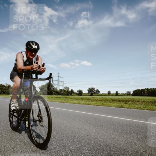 07.09.2025 - 19. Norderstedt Triathlon Michael Burmester http://msf.ph/oto/8849644 07.09.2025 14:03:34 Radfahren 361, 963, 1011 meine-sportfotos.de