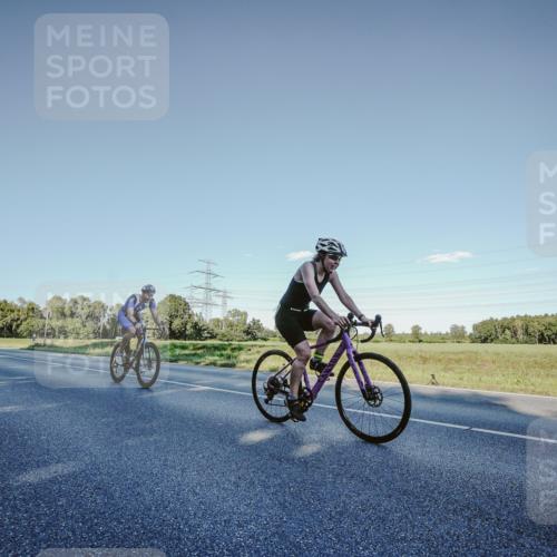 07.09.2025 - 19. Norderstedt Triathlon Michael Burmester http://msf.ph/oto/8849649 07.09.2025 16:15:56 Radfahren 941, 1088, 1427, 1435, 1550, 1564 meine-sportfotos.de