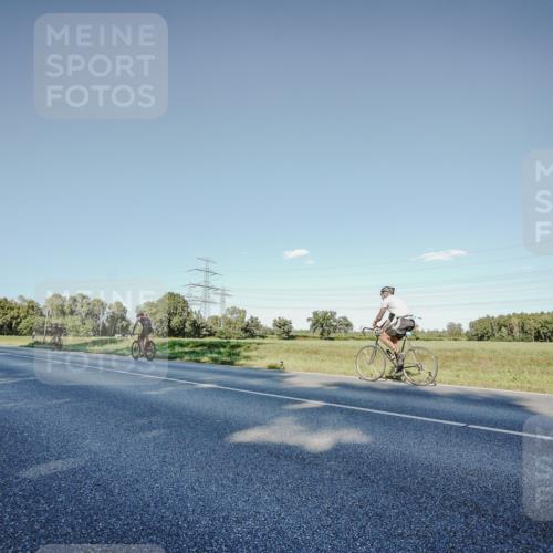 07.09.2025 - 19. Norderstedt Triathlon Michael Burmester http://msf.ph/oto/8849670 07.09.2025 16:16:03 Radfahren 509, 870, 1553, 1618 meine-sportfotos.de