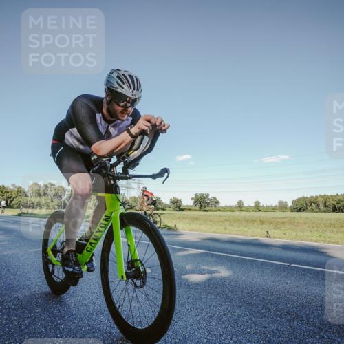 07.09.2025 - 19. Norderstedt Triathlon Michael Burmester http://msf.ph/oto/8849676 07.09.2025 16:16:07 Radfahren 1618 meine-sportfotos.de