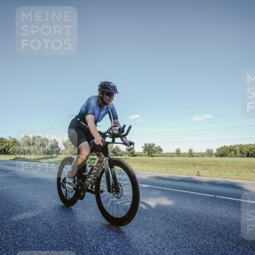 07.09.2025 - 19. Norderstedt Triathlon Michael Burmester http://msf.ph/oto/8849689 07.09.2025 16:16:21 Radfahren 955, 1103 meine-sportfotos.de