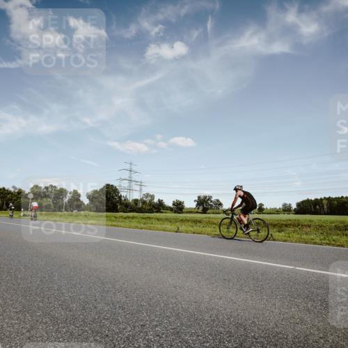 07.09.2025 - 19. Norderstedt Triathlon Michael Burmester http://msf.ph/oto/8849690 07.09.2025 14:04:10 Radfahren 1456 meine-sportfotos.de