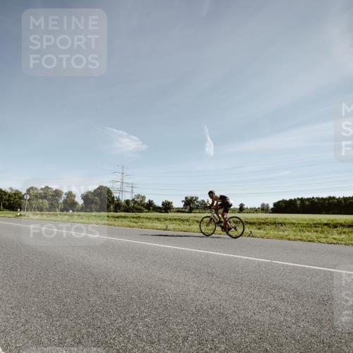 07.09.2025 - 19. Norderstedt Triathlon Michael Burmester http://msf.ph/oto/8849697 07.09.2025 10:32:56 Radfahren 1123 meine-sportfotos.de