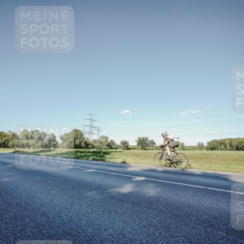 07.09.2025 - 19. Norderstedt Triathlon Michael Burmester http://msf.ph/oto/8849717 07.09.2025 16:16:46 Radfahren 1573 meine-sportfotos.de