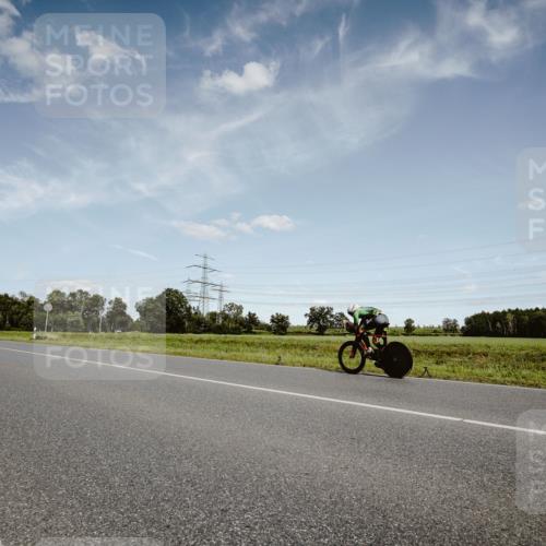 07.09.2025 - 19. Norderstedt Triathlon Michael Burmester http://msf.ph/oto/8849721 07.09.2025 14:04:34 Radfahren 1459 meine-sportfotos.de
