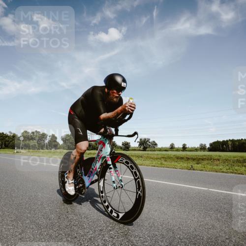 07.09.2025 - 19. Norderstedt Triathlon Michael Burmester http://msf.ph/oto/8849724 07.09.2025 14:04:37 Radfahren 1459 meine-sportfotos.de