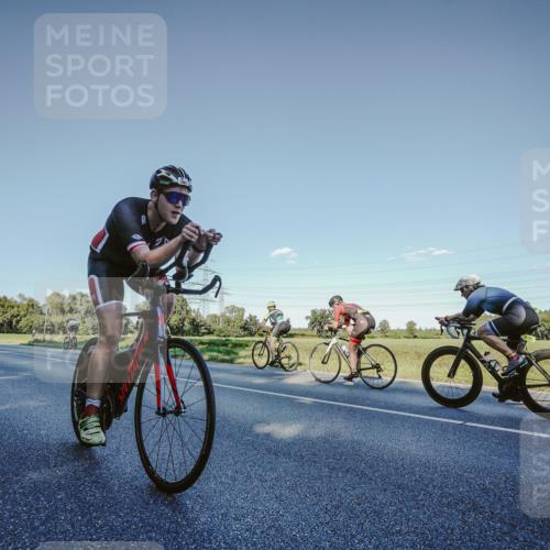 07.09.2025 - 19. Norderstedt Triathlon Michael Burmester http://msf.ph/oto/8849729 07.09.2025 16:16:51 Radfahren 903, 1077, 1411, 1581, 1630 meine-sportfotos.de