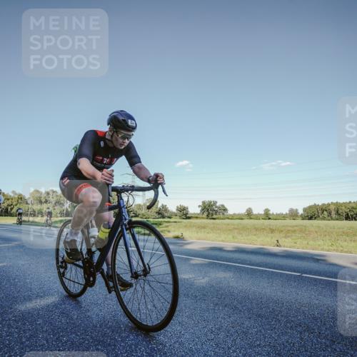 07.09.2025 - 19. Norderstedt Triathlon Michael Burmester http://msf.ph/oto/8849730 07.09.2025 16:16:52 Radfahren 903, 1077, 1411, 1581, 1630 meine-sportfotos.de