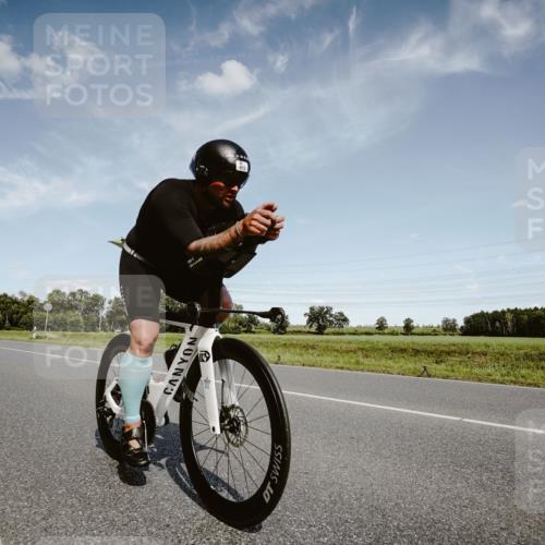 07.09.2025 - 19. Norderstedt Triathlon Michael Burmester http://msf.ph/oto/8849734 07.09.2025 14:04:53 Radfahren 958, 972 meine-sportfotos.de
