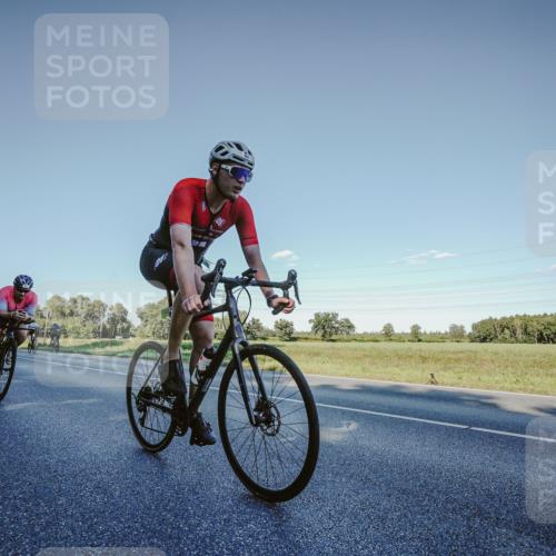 07.09.2025 - 19. Norderstedt Triathlon Michael Burmester http://msf.ph/oto/8849749 07.09.2025 16:16:59 Radfahren 371, 503, 1091, 1454, 1464, 1611 meine-sportfotos.de