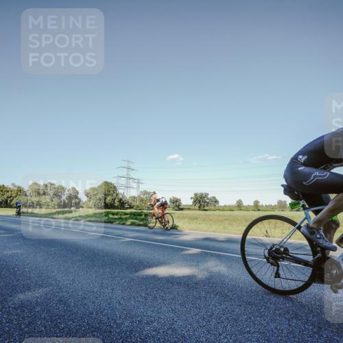 07.09.2025 - 19. Norderstedt Triathlon Michael Burmester http://msf.ph/oto/8849762 07.09.2025 16:17:03 Radfahren 371, 376, 396, 902, 1448, 1454, 1609 meine-sportfotos.de