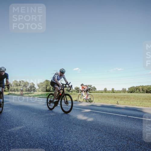 07.09.2025 - 19. Norderstedt Triathlon Michael Burmester http://msf.ph/oto/8849768 07.09.2025 16:17:05 Radfahren 376, 396, 902, 1448, 1512, 1609 meine-sportfotos.de