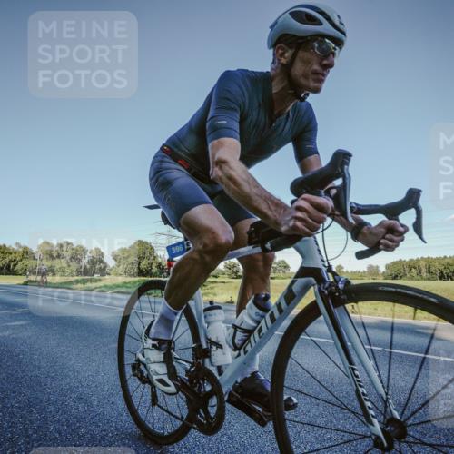 07.09.2025 - 19. Norderstedt Triathlon Michael Burmester http://msf.ph/oto/8849771 07.09.2025 16:17:05 Radfahren 376, 396, 902, 1448, 1512, 1609 meine-sportfotos.de
