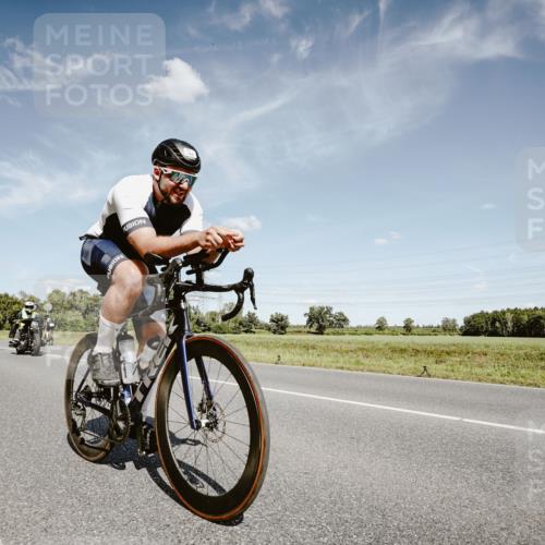 07.09.2025 - 19. Norderstedt Triathlon Michael Burmester http://msf.ph/oto/8849772 07.09.2025 14:05:42 Radfahren 364, 420, 422 meine-sportfotos.de