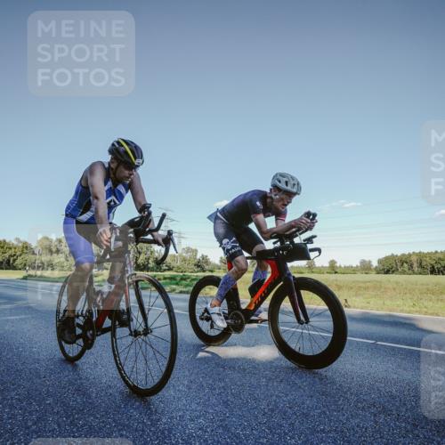 07.09.2025 - 19. Norderstedt Triathlon Michael Burmester http://msf.ph/oto/8849783 07.09.2025 16:17:13 Radfahren 924, 1053, 1460, 1569 meine-sportfotos.de