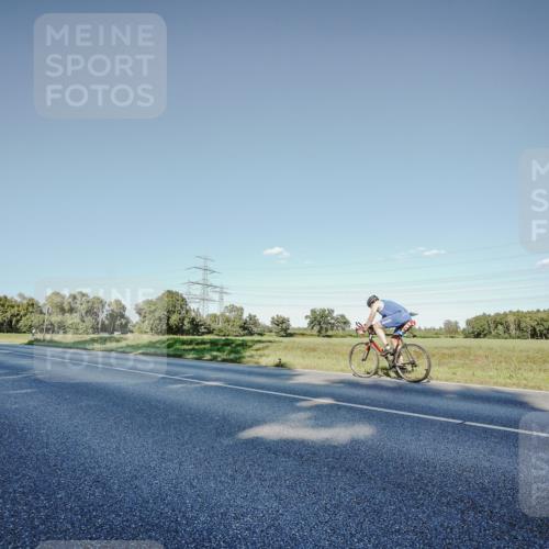 07.09.2025 - 19. Norderstedt Triathlon Michael Burmester http://msf.ph/oto/8849789 07.09.2025 16:17:16 Radfahren 924, 1460, 1569 meine-sportfotos.de