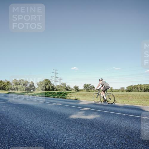 07.09.2025 - 19. Norderstedt Triathlon Michael Burmester http://msf.ph/oto/8849792 07.09.2025 16:17:21 Radfahren  meine-sportfotos.de