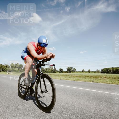 07.09.2025 - 19. Norderstedt Triathlon Michael Burmester http://msf.ph/oto/8849796 07.09.2025 14:05:58 Radfahren 382, 1022, 1401 meine-sportfotos.de