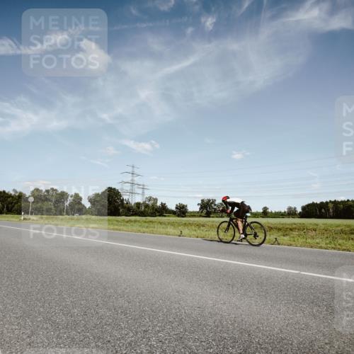 07.09.2025 - 19. Norderstedt Triathlon Michael Burmester http://msf.ph/oto/8849811 07.09.2025 14:06:20 Radfahren 398, 981 meine-sportfotos.de