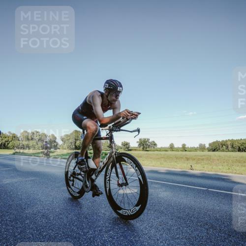 07.09.2025 - 19. Norderstedt Triathlon Michael Burmester http://msf.ph/oto/8849816 07.09.2025 16:17:40 Radfahren 362, 864, 918, 1084 meine-sportfotos.de