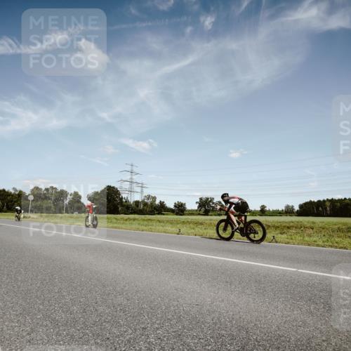 07.09.2025 - 19. Norderstedt Triathlon Michael Burmester http://msf.ph/oto/8849817 07.09.2025 14:06:22 Radfahren 398, 981, 993 meine-sportfotos.de