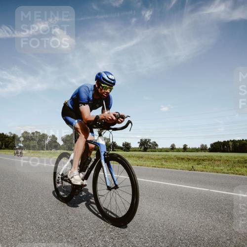07.09.2025 - 19. Norderstedt Triathlon Michael Burmester http://msf.ph/oto/8849829 07.09.2025 14:06:26 Radfahren 398, 411, 993, 1009 meine-sportfotos.de