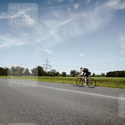 07.09.2025 - 19. Norderstedt Triathlon Michael Burmester http://msf.ph/oto/8849844 07.09.2025 14:06:39 Radfahren  meine-sportfotos.de