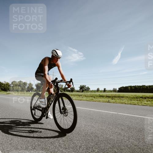 07.09.2025 - 19. Norderstedt Triathlon Michael Burmester http://msf.ph/oto/8849848 07.09.2025 10:37:44 Radfahren 673 meine-sportfotos.de