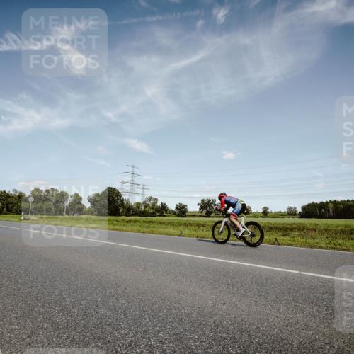 07.09.2025 - 19. Norderstedt Triathlon Michael Burmester http://msf.ph/oto/8849850 07.09.2025 14:06:53 Radfahren 984 meine-sportfotos.de