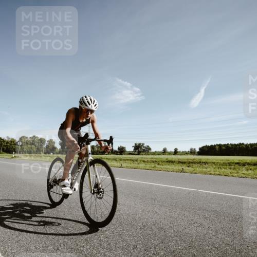 07.09.2025 - 19. Norderstedt Triathlon Michael Burmester http://msf.ph/oto/8849857 07.09.2025 10:37:53 Radfahren 68, 86, 648, 667, 1112 meine-sportfotos.de