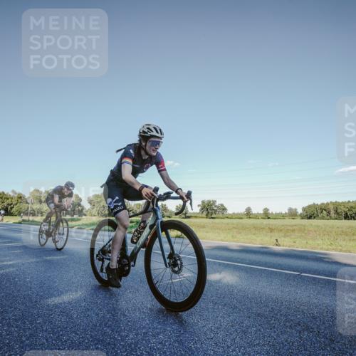 07.09.2025 - 19. Norderstedt Triathlon Michael Burmester http://msf.ph/oto/8849858 07.09.2025 16:18:04 Radfahren 878, 1555, 1621, 1627 meine-sportfotos.de
