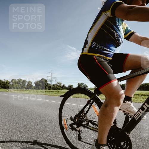 07.09.2025 - 19. Norderstedt Triathlon Michael Burmester http://msf.ph/oto/8849863 07.09.2025 10:37:54 Radfahren 68, 86, 648, 1112 meine-sportfotos.de