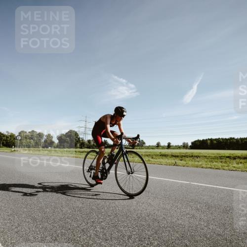 07.09.2025 - 19. Norderstedt Triathlon Michael Burmester http://msf.ph/oto/8849866 07.09.2025 10:37:55 Radfahren 68, 86, 1112 meine-sportfotos.de