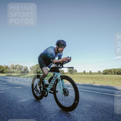 07.09.2025 - 19. Norderstedt Triathlon Michael Burmester http://msf.ph/oto/8849867 07.09.2025 16:18:06 Radfahren 878, 1555, 1619, 1621, 1627 meine-sportfotos.de