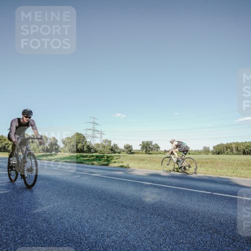07.09.2025 - 19. Norderstedt Triathlon Michael Burmester http://msf.ph/oto/8849873 07.09.2025 16:18:10 Radfahren 889, 940, 1619 meine-sportfotos.de