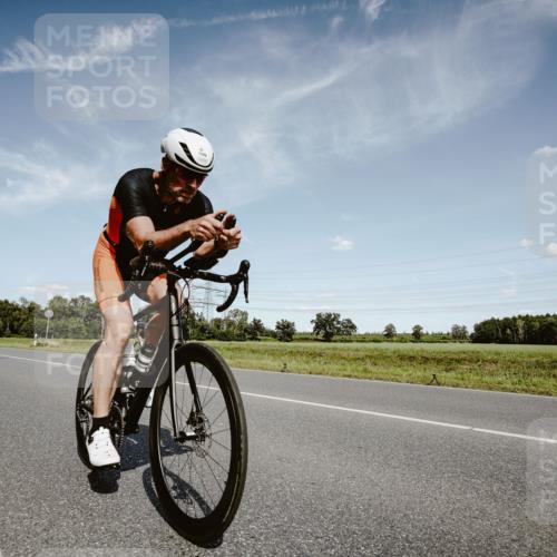 07.09.2025 - 19. Norderstedt Triathlon Michael Burmester http://msf.ph/oto/8849892 07.09.2025 14:07:33 Radfahren 971, 1000 meine-sportfotos.de