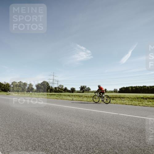 07.09.2025 - 19. Norderstedt Triathlon Michael Burmester http://msf.ph/oto/8849893 07.09.2025 10:39:01 Radfahren 676 meine-sportfotos.de