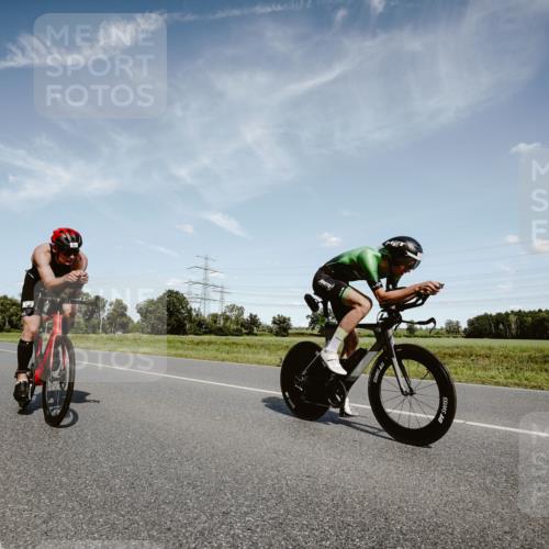 07.09.2025 - 19. Norderstedt Triathlon Michael Burmester http://msf.ph/oto/8849898 07.09.2025 14:07:49 Radfahren 994, 1014, 1027 meine-sportfotos.de
