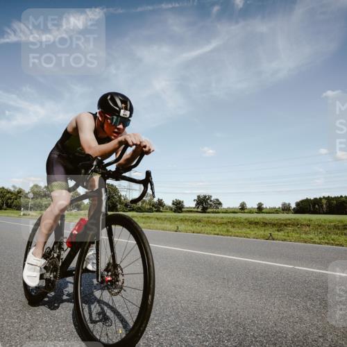 07.09.2025 - 19. Norderstedt Triathlon Michael Burmester http://msf.ph/oto/8849901 07.09.2025 14:07:50 Radfahren 994, 1014, 1027 meine-sportfotos.de