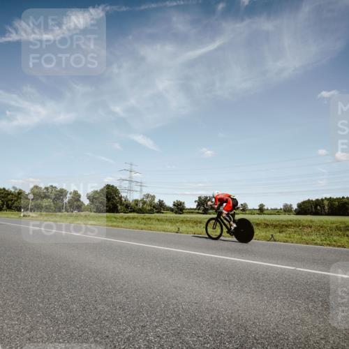 07.09.2025 - 19. Norderstedt Triathlon Michael Burmester http://msf.ph/oto/8849904 07.09.2025 14:08:00 Radfahren  meine-sportfotos.de