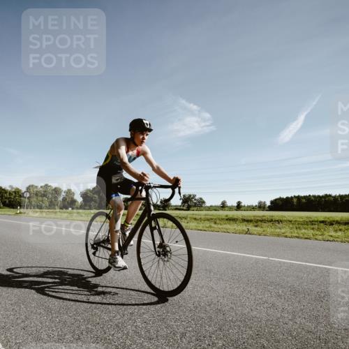 07.09.2025 - 19. Norderstedt Triathlon Michael Burmester http://msf.ph/oto/8849911 07.09.2025 10:39:23 Radfahren 661, 684 meine-sportfotos.de