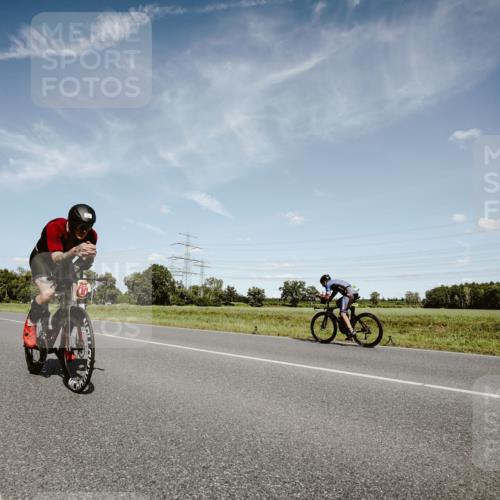 07.09.2025 - 19. Norderstedt Triathlon Michael Burmester http://msf.ph/oto/8849913 07.09.2025 14:08:06 Radfahren 393, 964, 969 meine-sportfotos.de