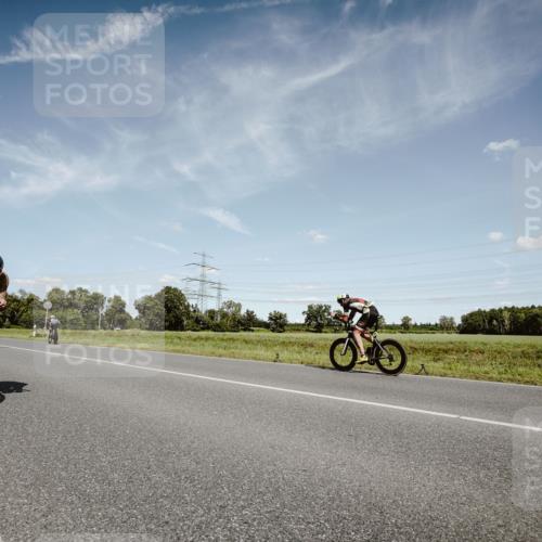 07.09.2025 - 19. Norderstedt Triathlon Michael Burmester http://msf.ph/oto/8849922 07.09.2025 14:08:10 Radfahren 964, 969, 1020 meine-sportfotos.de