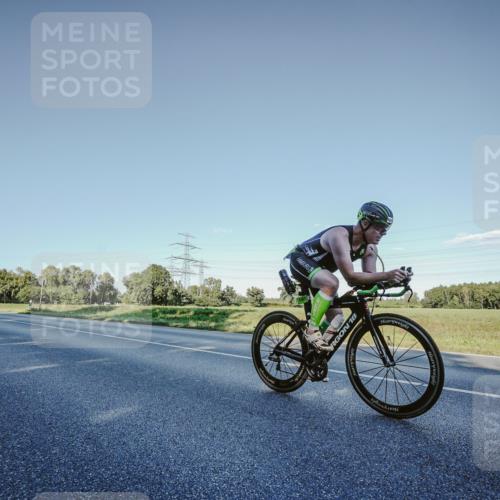 07.09.2025 - 19. Norderstedt Triathlon Michael Burmester http://msf.ph/oto/8849942 07.09.2025 16:19:20 Radfahren 871, 937, 1446, 1551 meine-sportfotos.de